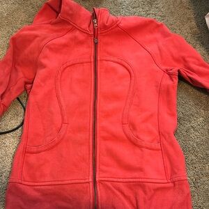 Women’s Lululemon scuba hoodie